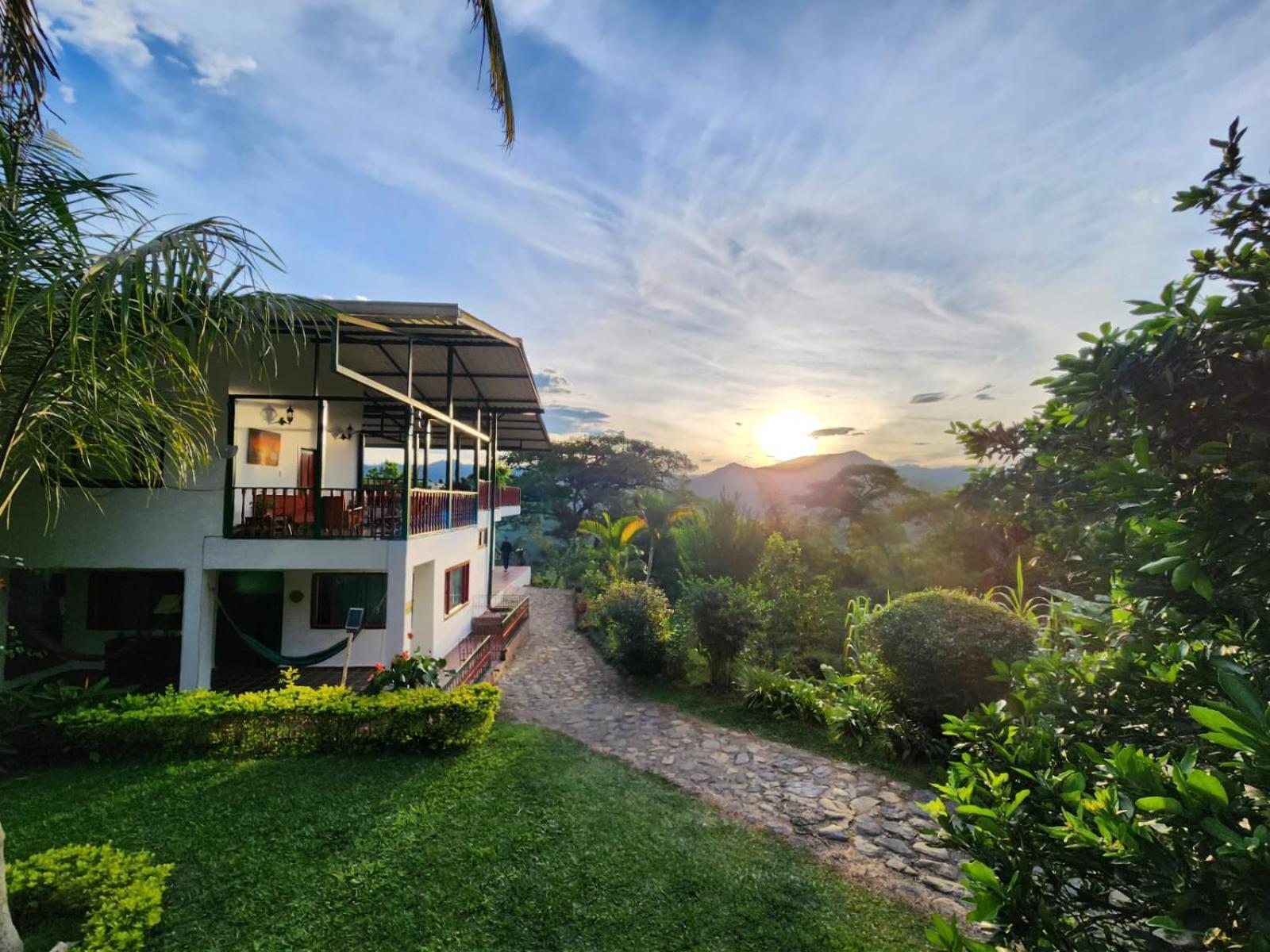 Ecohotel Monteverde La Vega  Exterior photo
